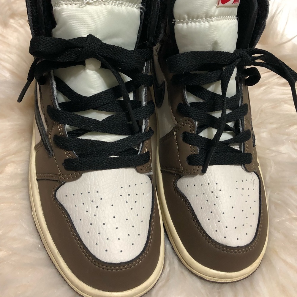 Air Force Jordan 1 sneakers